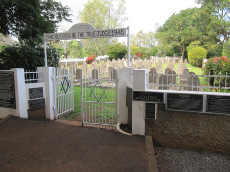 St Martin Jewish Cemetery -  Seconde-Guerre-Mondiale.com